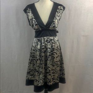 Guess Jeans White and Black Dress